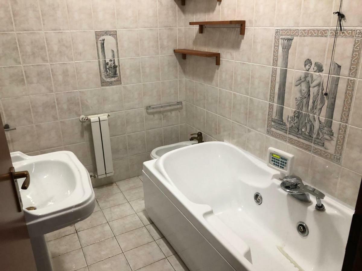 Appartement Marco Simone Golf Club Extérieur photo